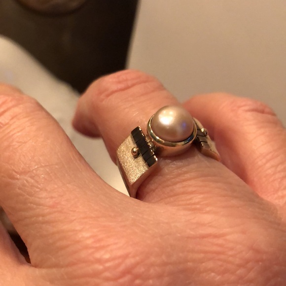 Pearl/Sterling Silver Ring - Picture 5 of 10